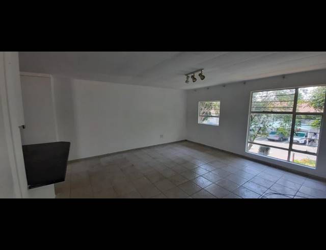 2 BEDROOM APARTMENT FOR SALE IN VORNA VALLEY